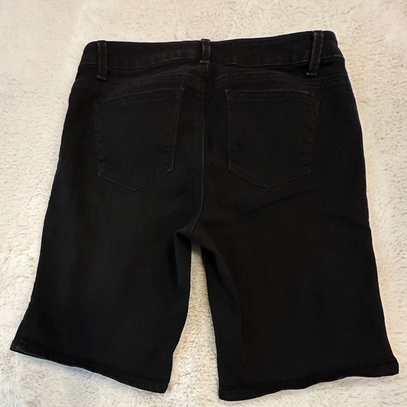 Ava & Alex denim shorts 12P - Picture 2 of 4